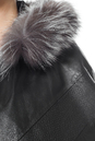 Женская кожаная куртка из натуральной кожи с капюшоном, отделка чернобурка 0900945-8 вид сзади