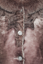 Шуба из мутона с капюшоном, отделка песец и каракуль 1300697-9 вид сзади