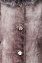 Шуба из мутона с капюшоном, отделка лиса 1300506-4 вид сзади