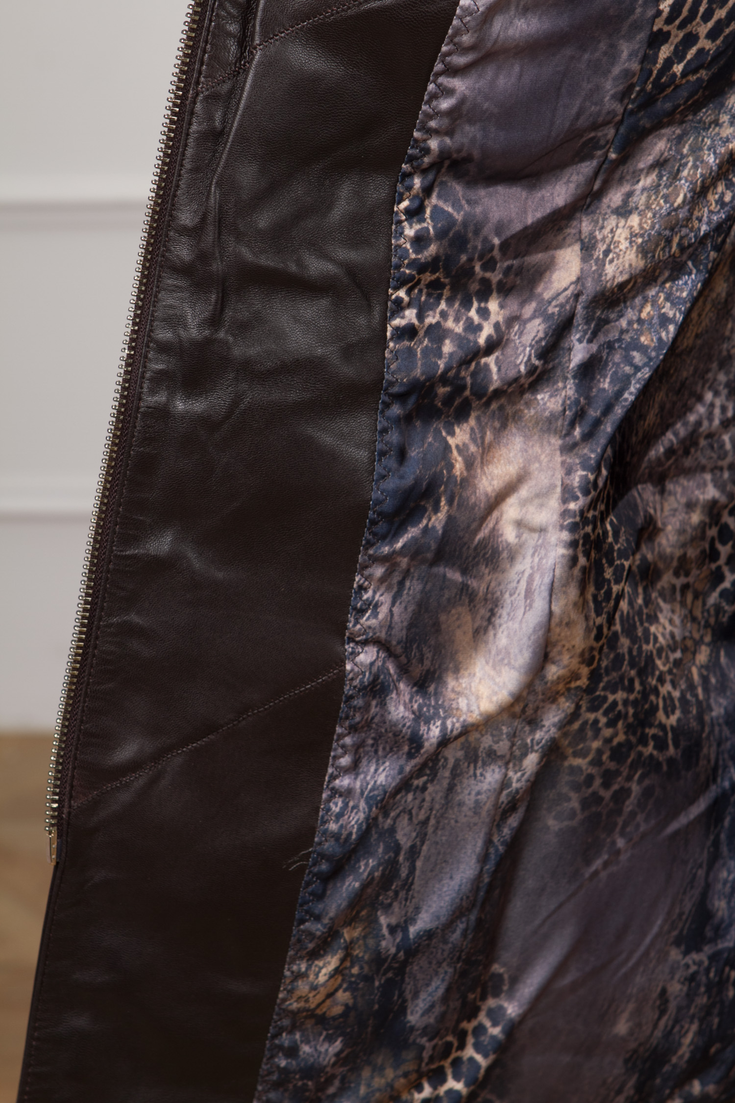 Женское кожаное пальто из натуральной кожи с капюшоном, отделка мутон