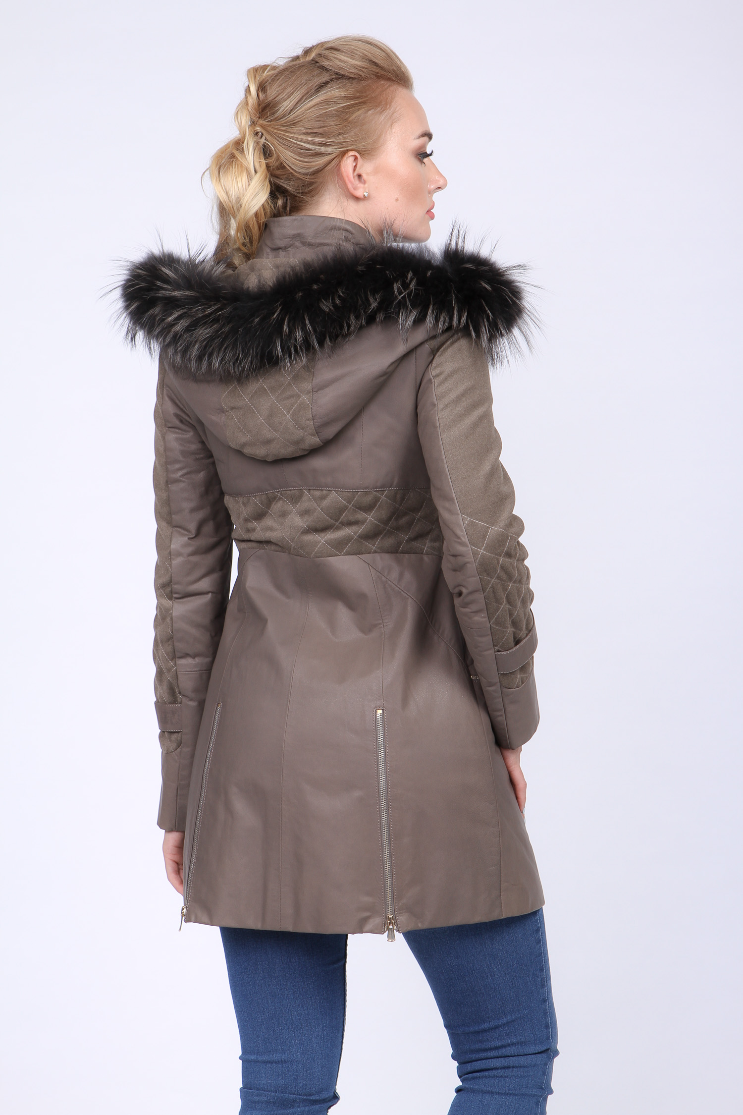 Женская кожаная куртка из натуральной кожи с капюшоном, отделка енот