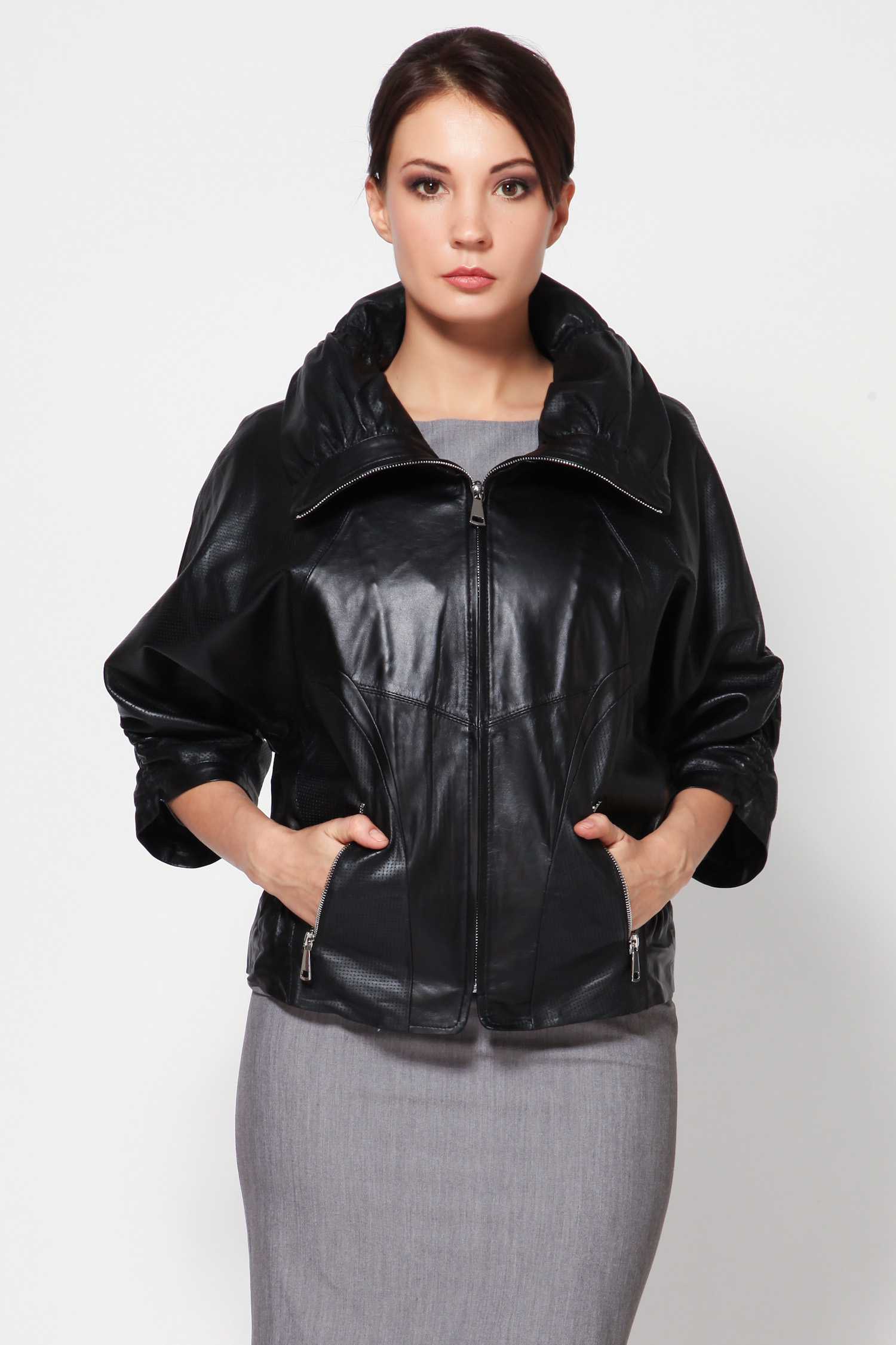 Кожа женская куртка большие размеры. Куртка "летучая мышь" Max Mara. Алеф кожаные куртки. Куртки летучая мышь с рукавом 2023. Кожаные куртки для полных женщин.