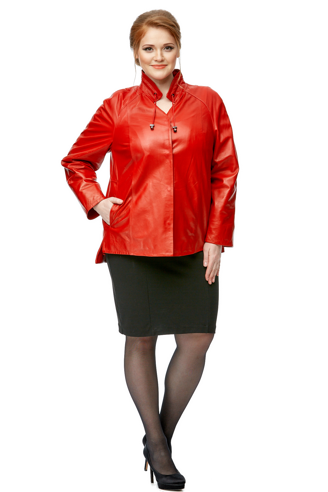 Кожа женская куртка большие размеры. Куртка кожанаяжениски. Красная кожаная куртка женская. Красная кожанка женская. Красные женские кожаные куртки из натуральной.