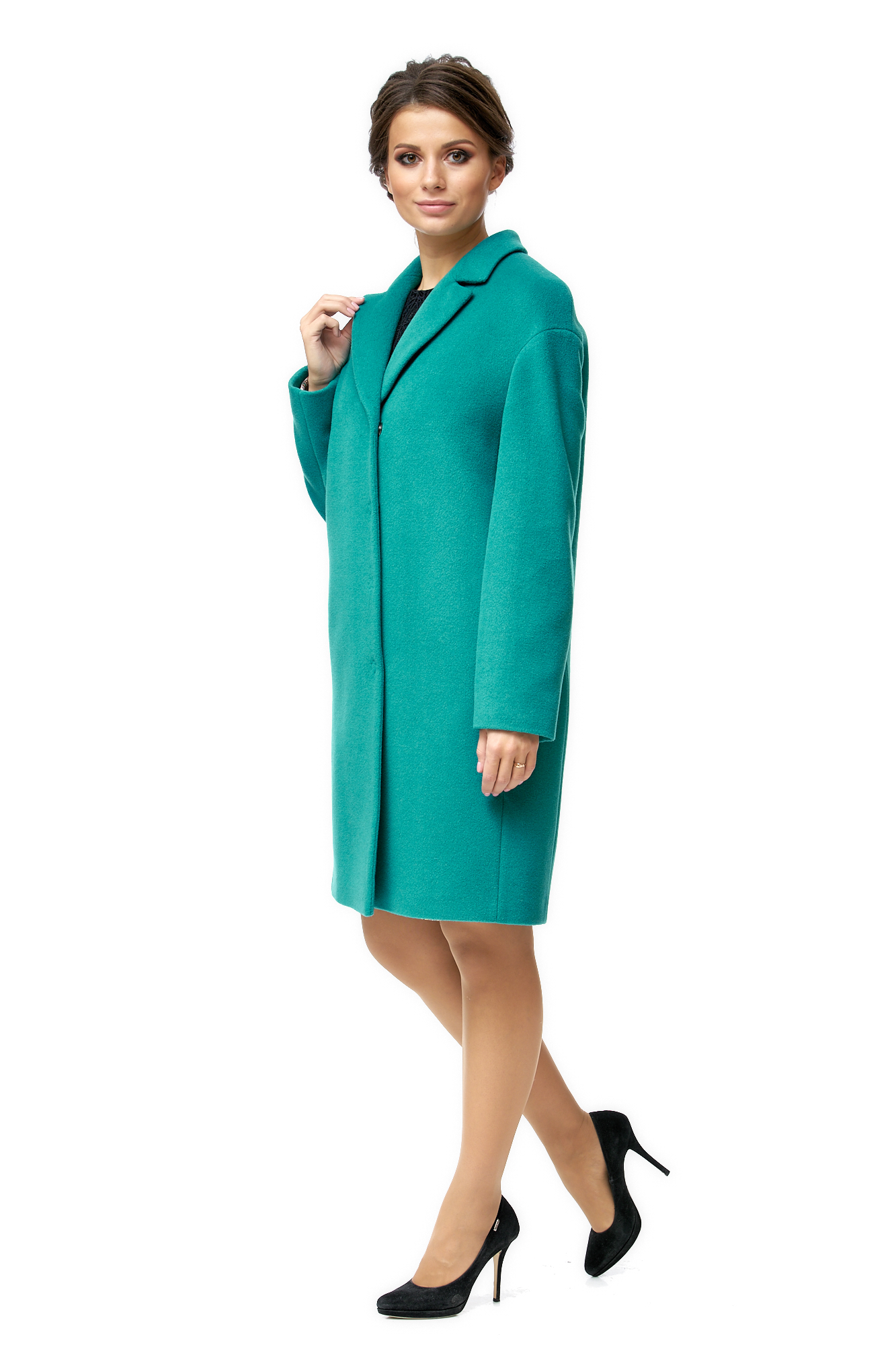 Женское пальто из текстиля с воротником МОСМЕХА зеленого цвета