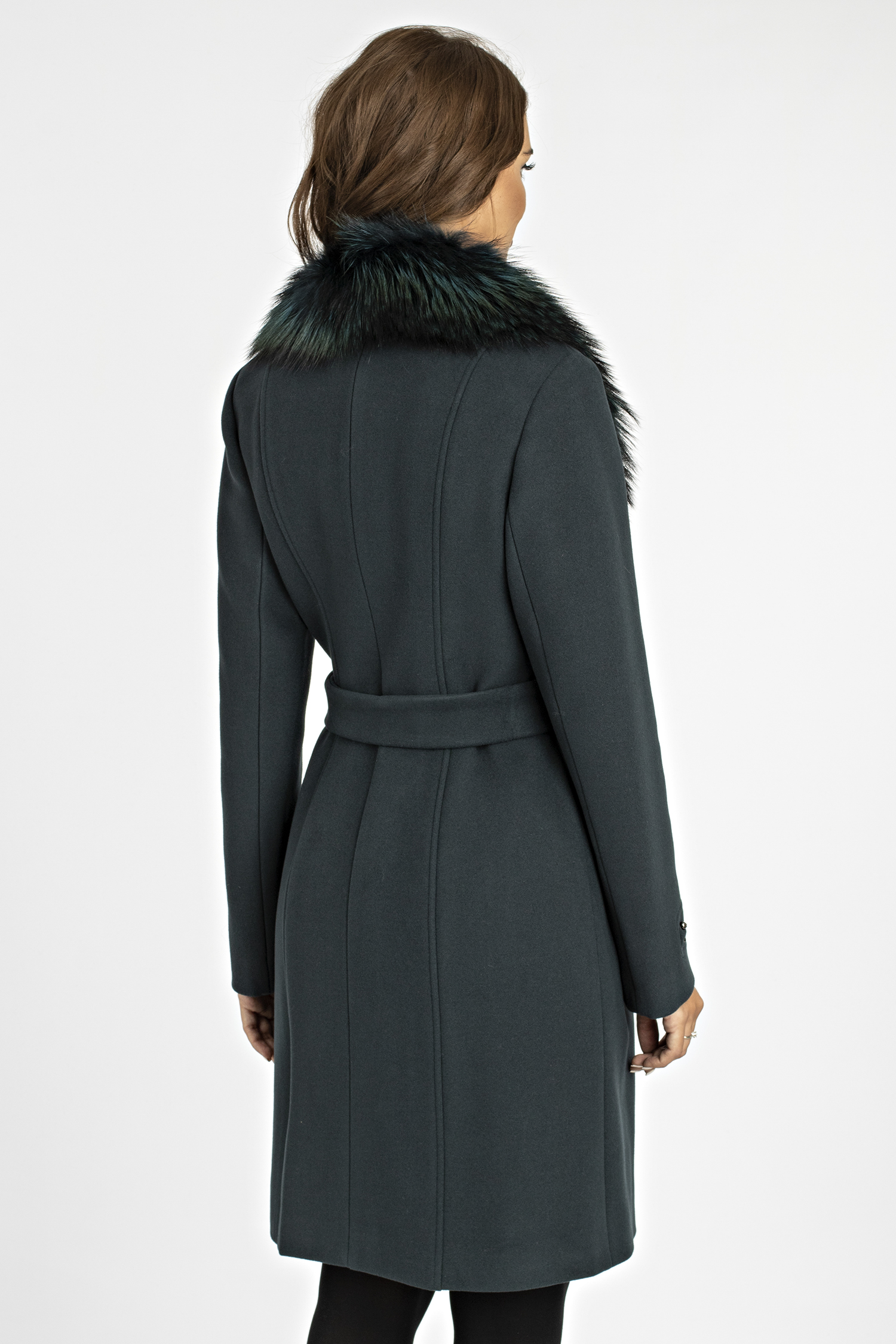 Женское пальто из текстиля с воротником, отделка енот